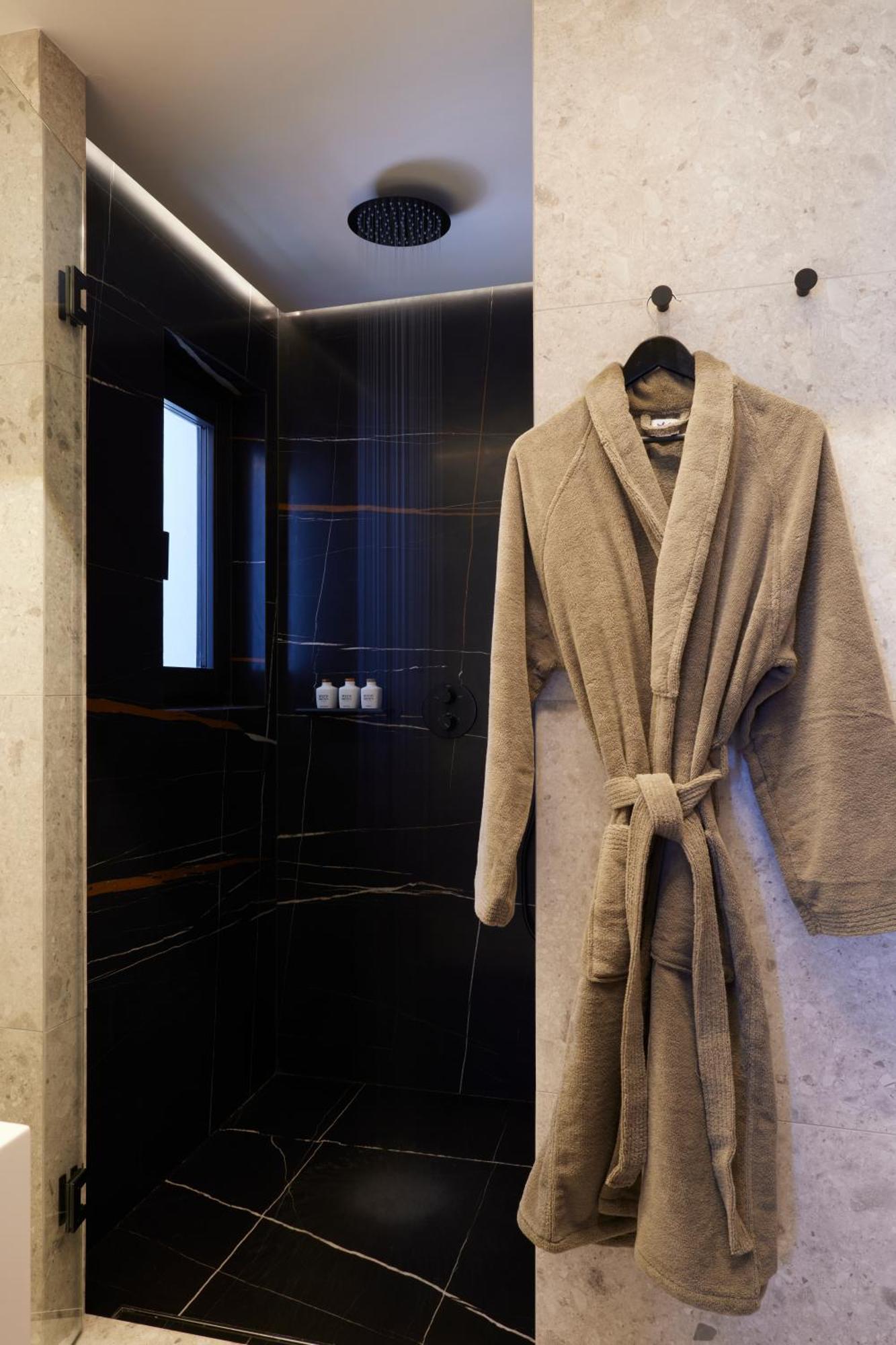 Aernia Suites & Art Akrotiri  Bagian luar foto